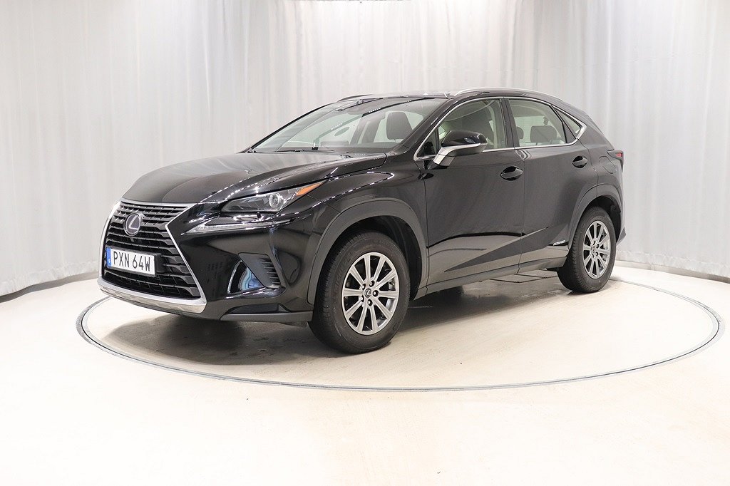 Lexus NX 300h 2,5 E-CVT 197 hk Hybrid Drag Backkamera