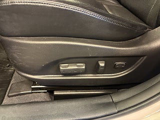 Hyundai i40 cw 1.7 Business Kamera/MoK-Värm/Drag/Skinn/Navi/Kedja