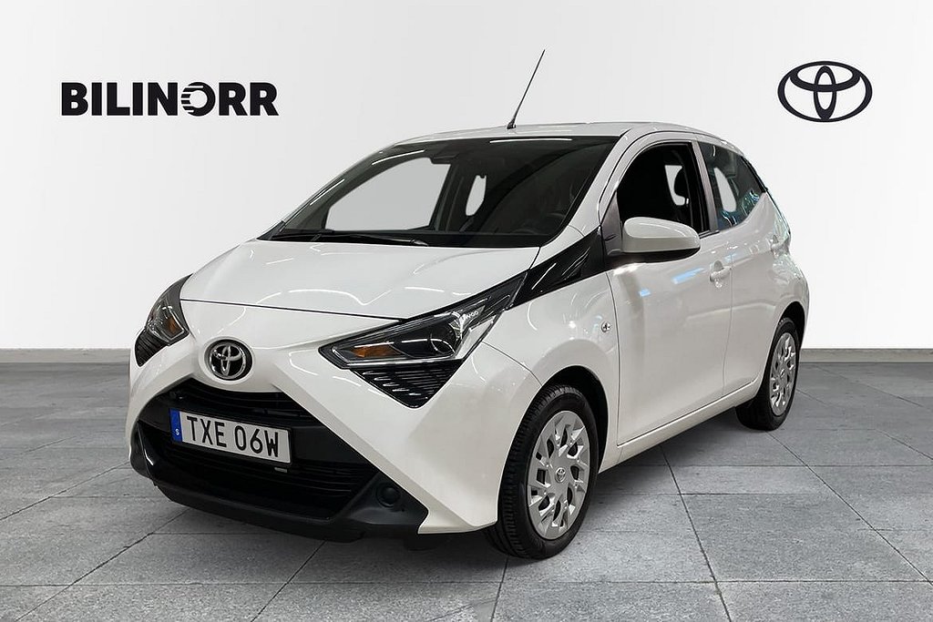 Toyota Aygo 1,0 5D MAN X-PLAY , V-hjul , M&K