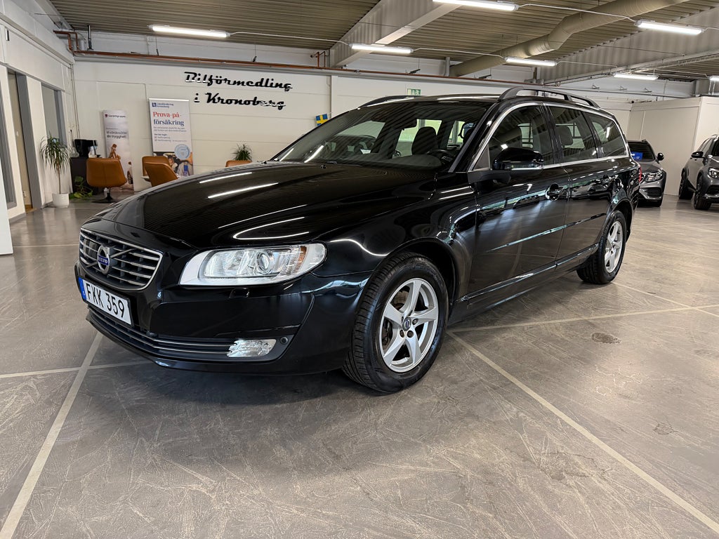 Volvo V70 D4 Momentum Adaptiv Taklucka Dragkrok Värmare Navi