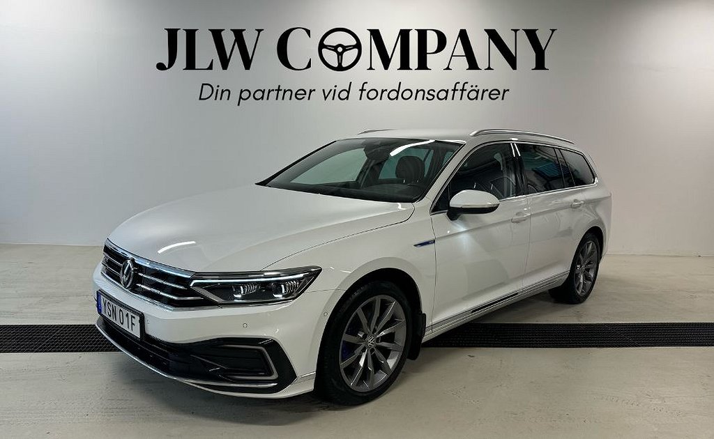 Volkswagen Passat Sportscombi GTE Executive | Heads-up 