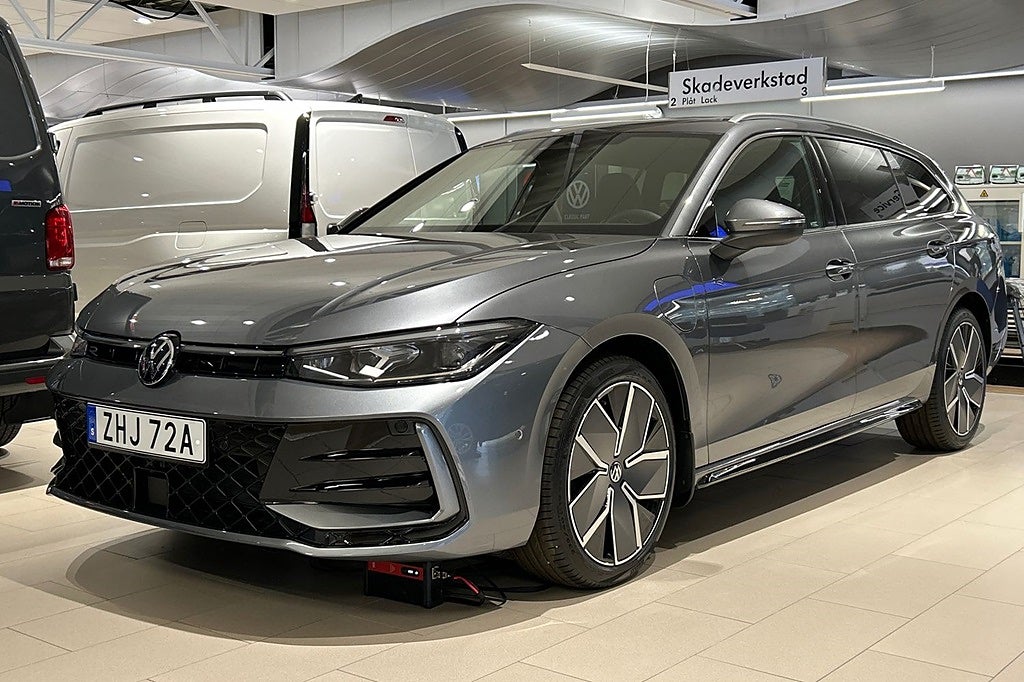Volkswagen Passat EHYBRID 272 DSG6 R-LINE
