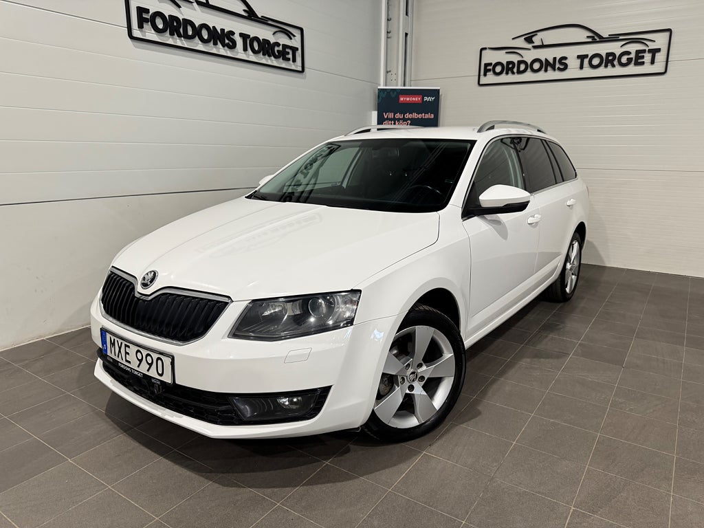 Skoda Octavia Kombi 1.6 TDI Style D-Värmare på fjärr|PDK|Drag|