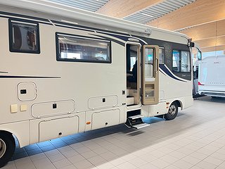 Husbil-integrerad Concorde LINER 1090 M 3 av 33