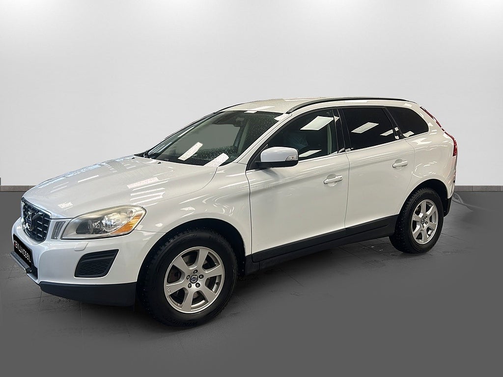 Volvo XC60 D4 Momentum - Välservad* Vinterhjul* Dragkrok*