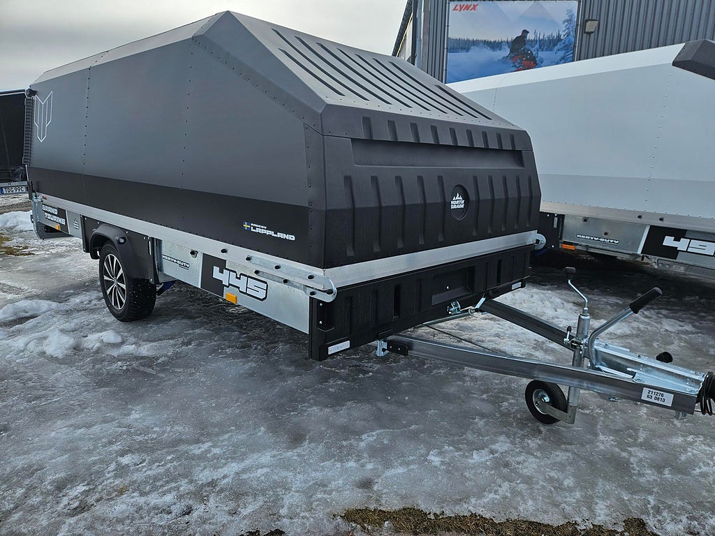 North Grade 4P Grande Touring 445 TXI 1260kg 