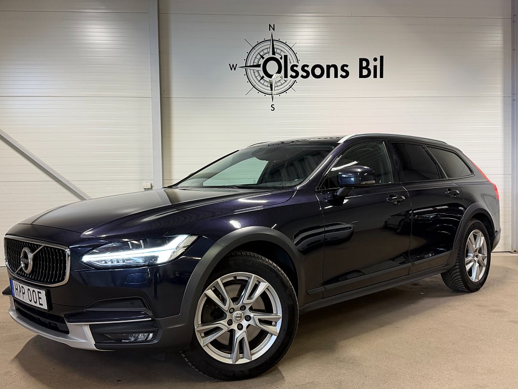 Volvo V90 Cross Country D4 AWD Pro Aut Drag Värmare HuD B-kam Keyless Läder