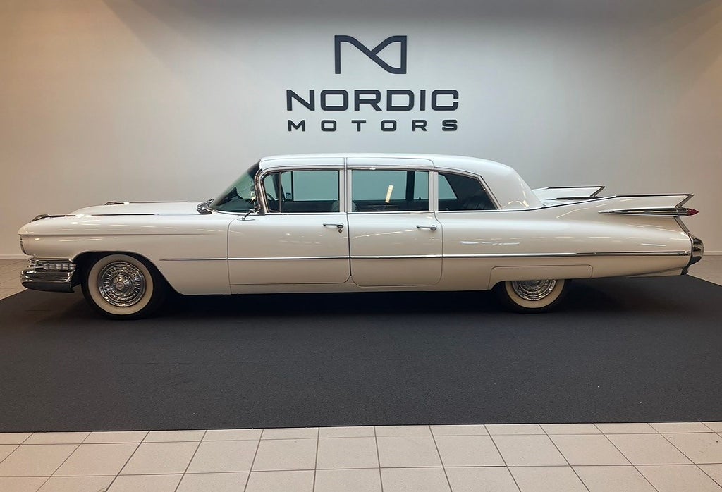 Cadillac Fleetwood Seventy-Five Sedan/Limousine 6,4L V8