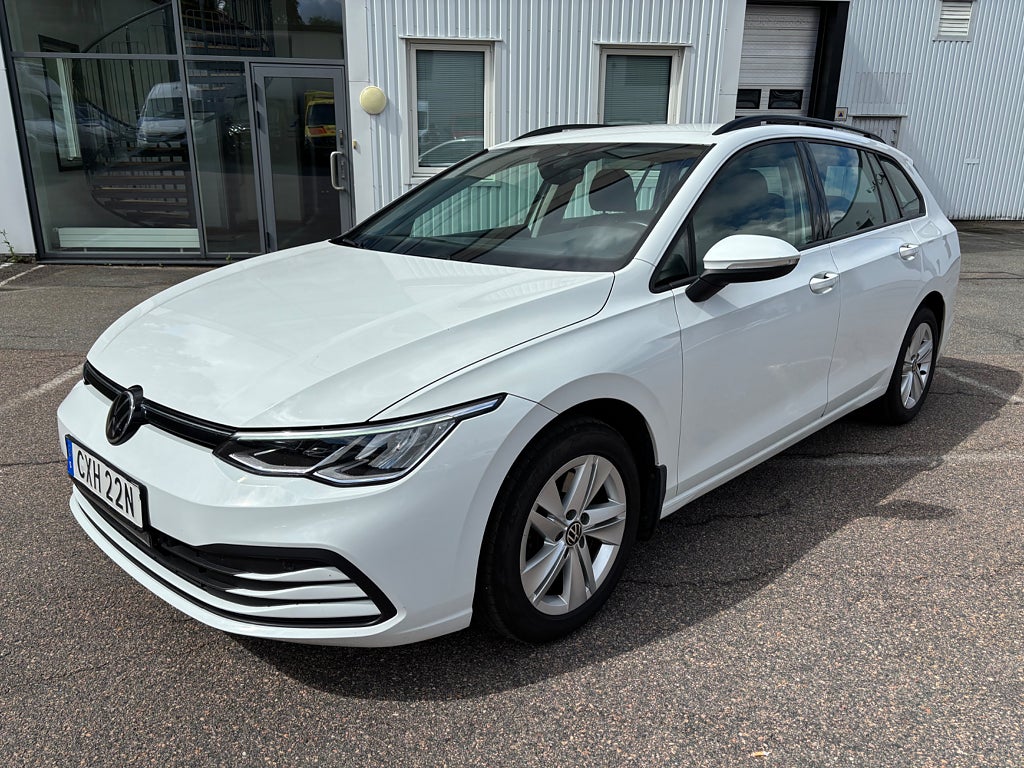 Volkswagen Golf VIII SportsCombi 2.0TDi AUT 1Äg- EXPORTNETTO