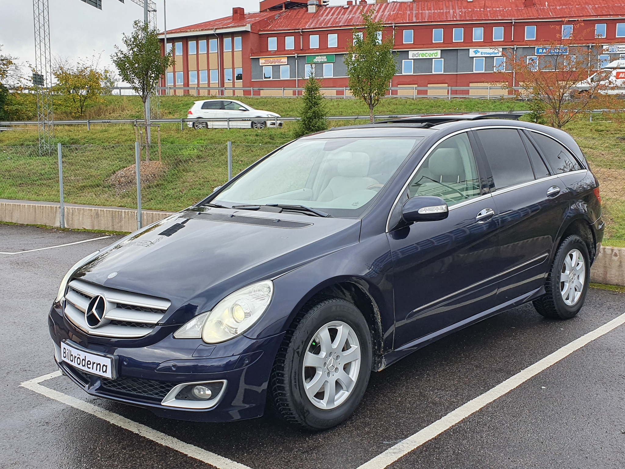 Mercedes-Benz R