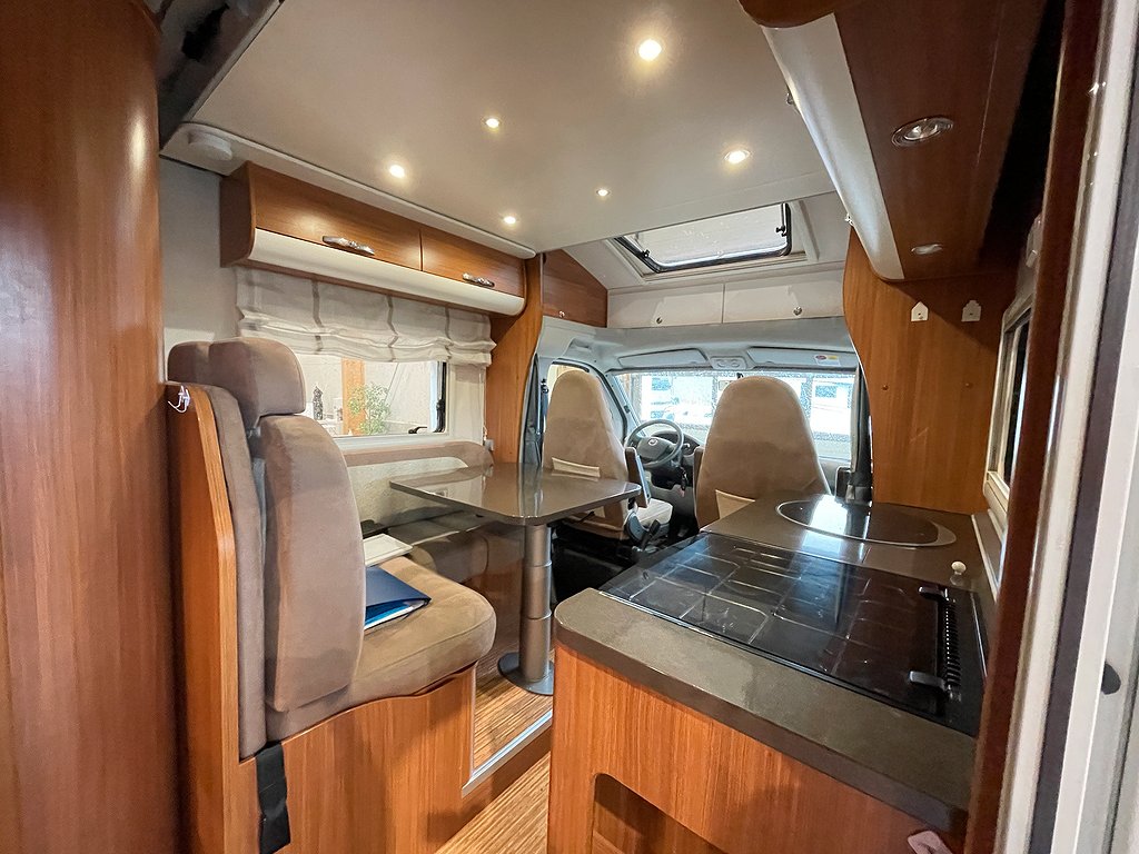 Adria Matrix 680 SL / B-körkort / Taksäng / El-Patron / Ugn - Adria
