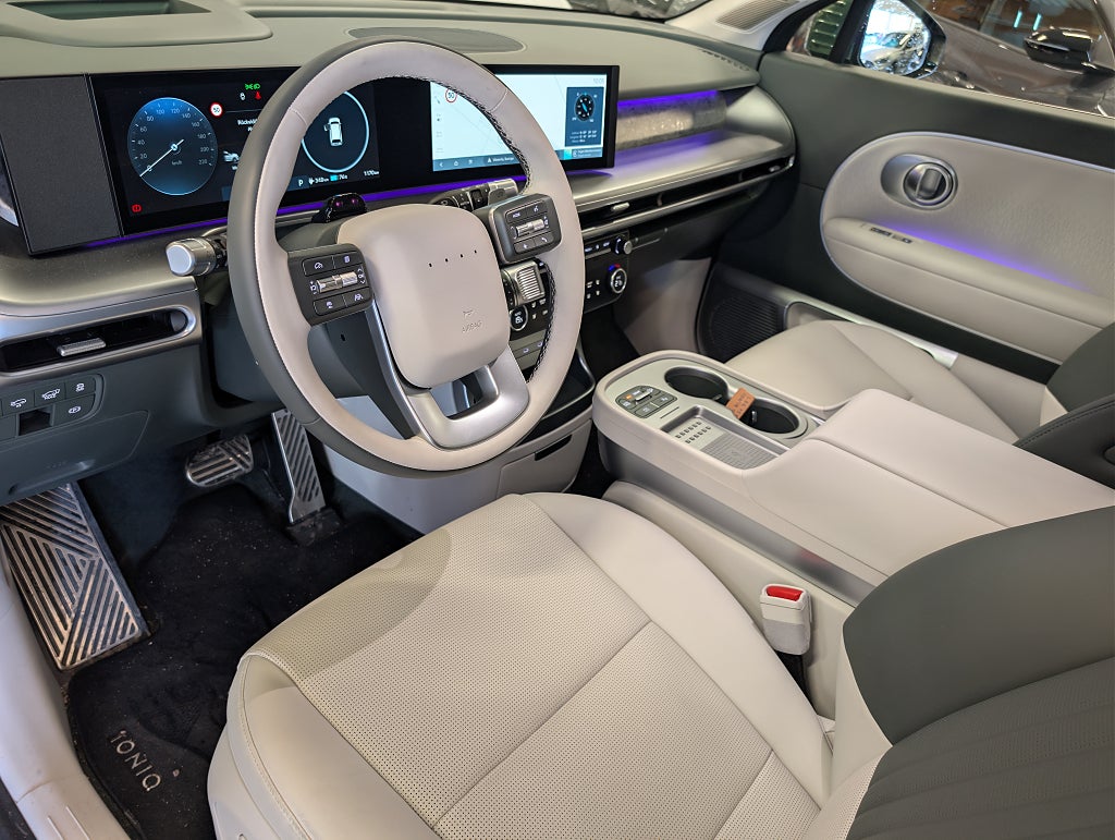 Hyundai IONIQ 9 Calligraphy Business Edition thumbnail