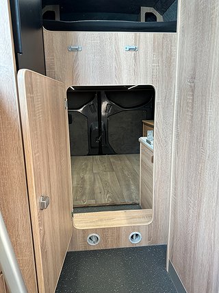 Transportbil - Skåp Mercedes-Benz Sprinter 13 av 29