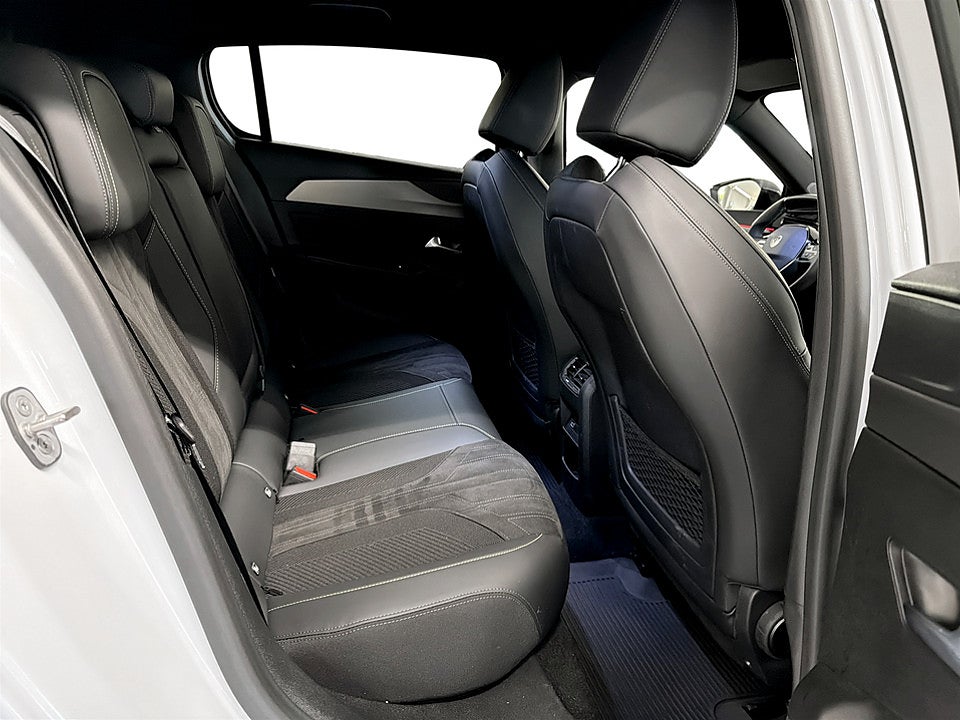 Bild på Peugeot 308 5D GT 1.2 PT 130hk Aut B-KAMERA CARPLAY