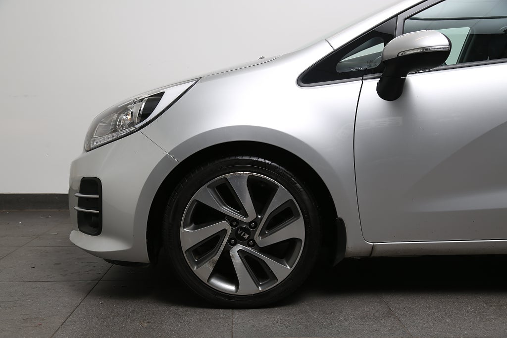 Kia Rio 1,2 84hk Special Edition 5dr Navi + Backkamera 2016