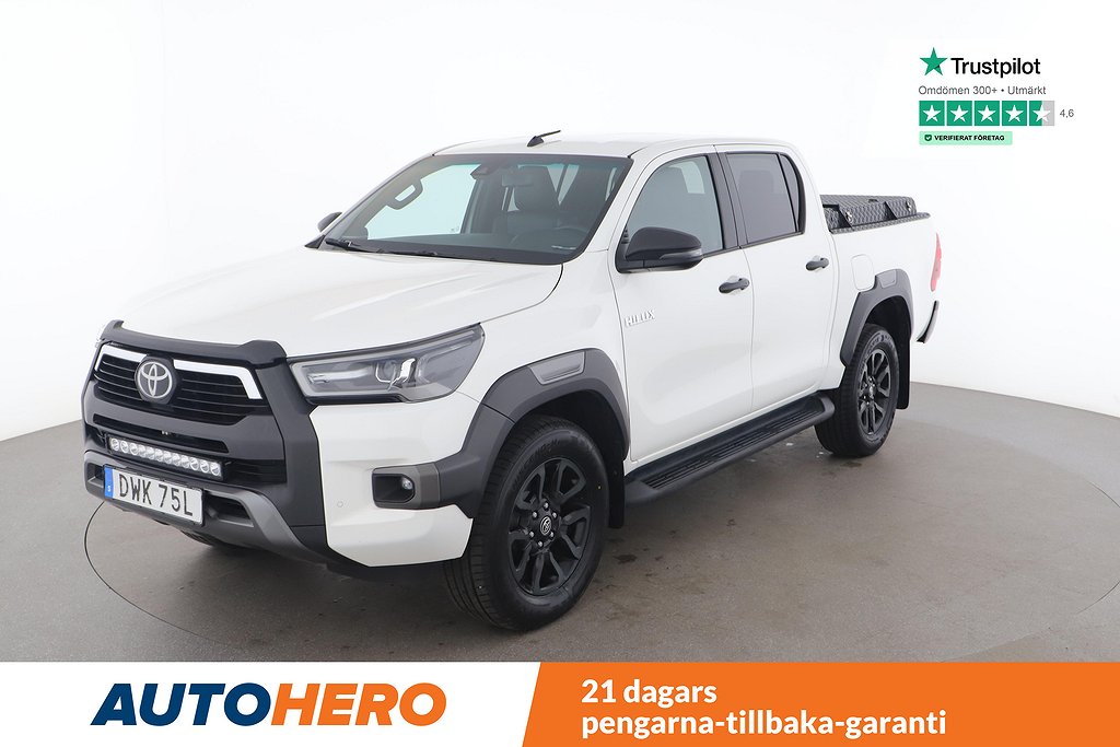 Toyota Hilux Dubbelhytt 2.8 4WD Invincible / Dragkrok, JBL