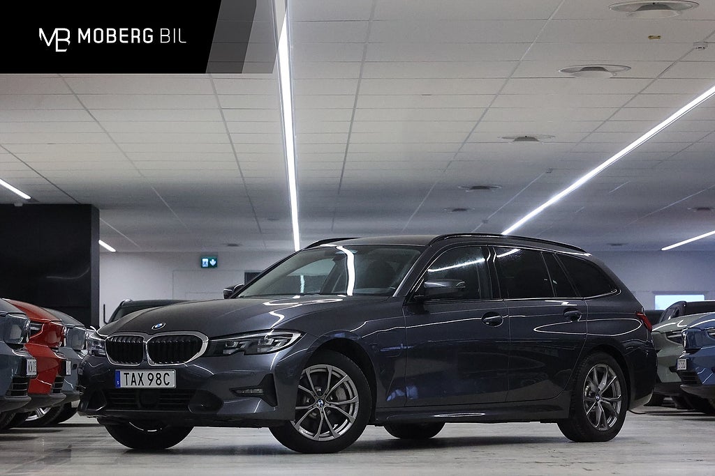 BMW 330e xDrive Touring 292hk Helg på Moberg! Sport Line Shadow