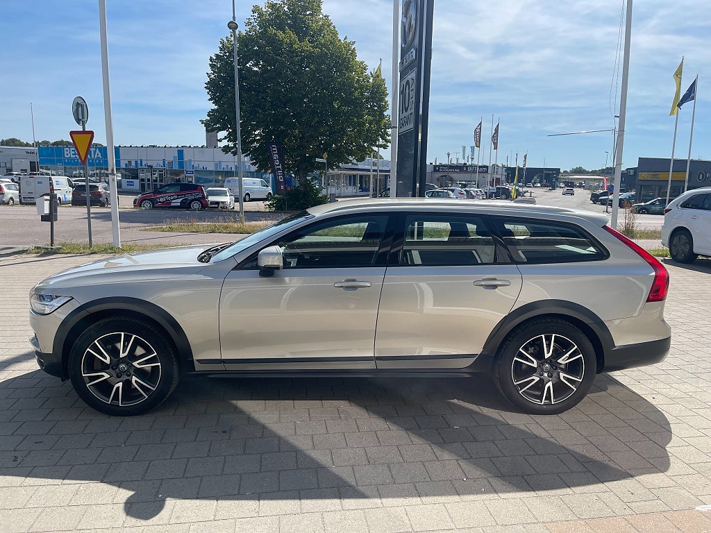Volvo V90 Cross Country D4 AWD Pro 190 hk Välutrustad