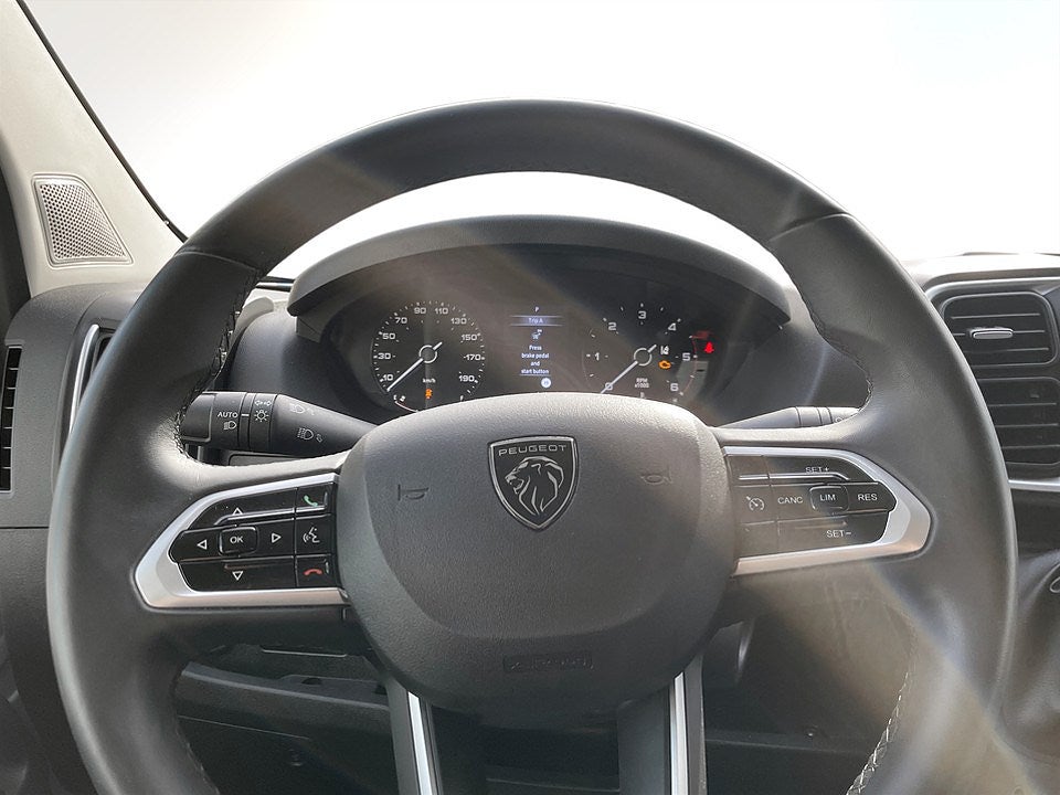 Bild på Peugeot Boxer BlueHDi 140hk Aut L3H2 - DEMO