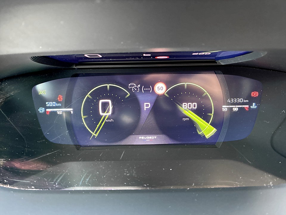 Bild på Peugeot 2008 GT 1.2 PT 130hk Aut B-KAMERA CARPLAY