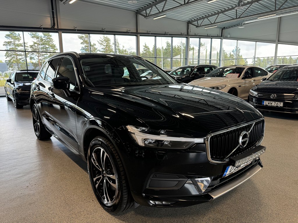 Volvo XC60 B4 AWD Geartronic Skinn Kamera Drag GPS H/K Blis Momentum