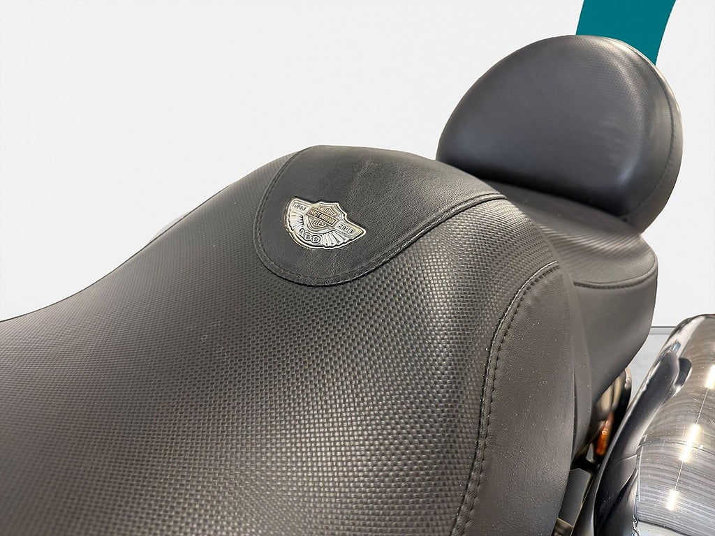 Harley-Davidson vrsca V-Rod 2-tone jubileum, LÅG MIL, NYSKICK