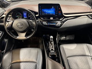 Toyota C-HR Hybrid CVT Executive/Drag/Mvärm/Navi/BKamera/JBL