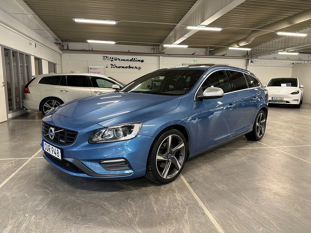 Volvo V60 D4 R-Design Business Edition Taklucka Värmare Navi