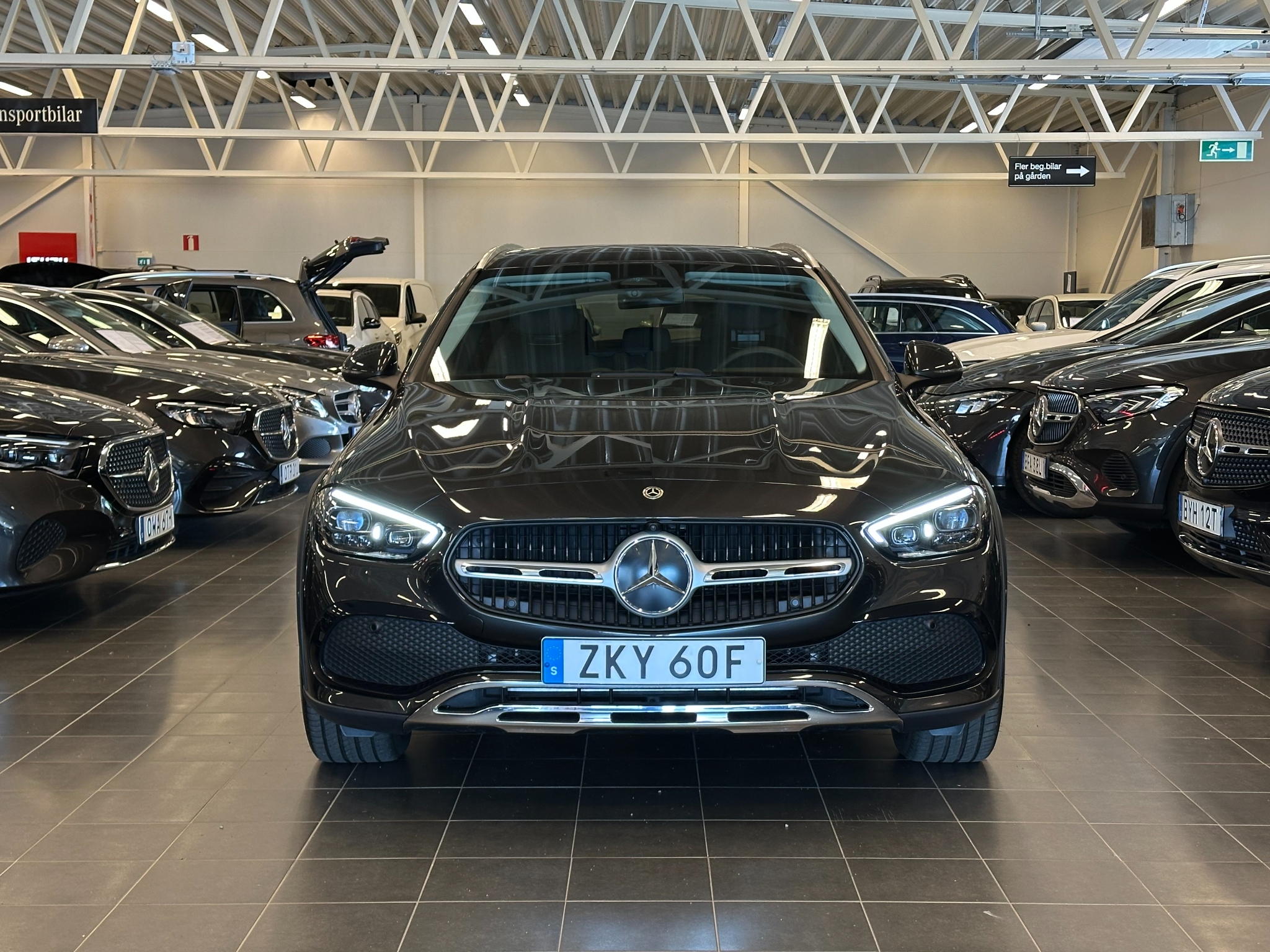 Mercedes-Benz C 2025, bild 2/32