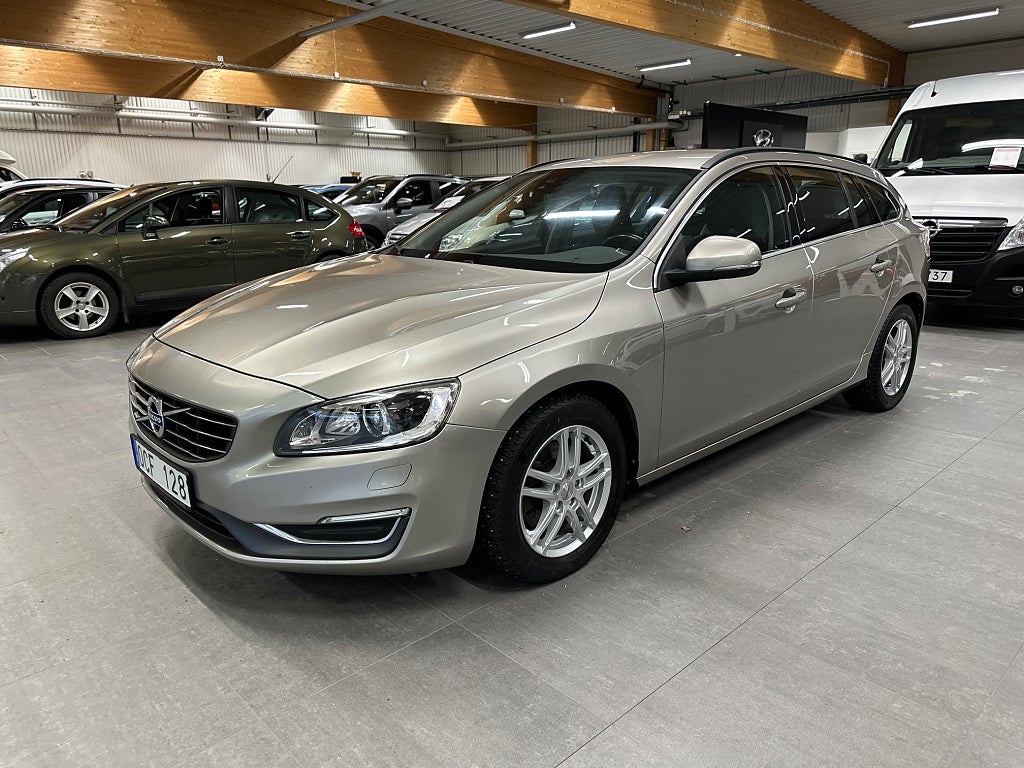 Volvo V60 D3 Automat Momentum Drag 1 ägare