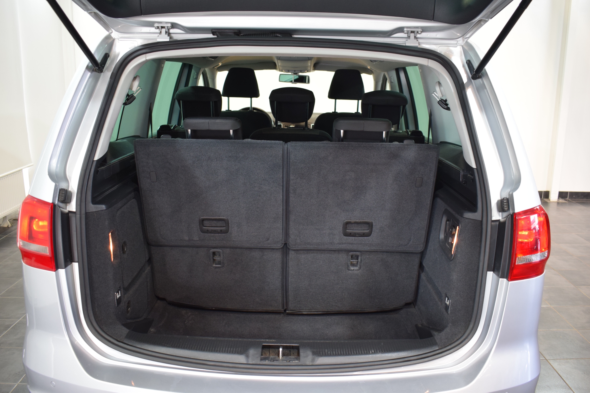 Volkswagen Sharan 2012, bild 5/10