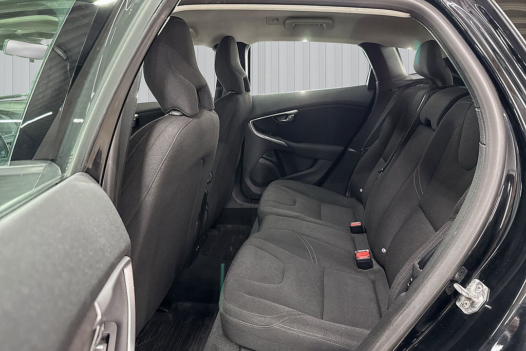 Volvo V40 2015