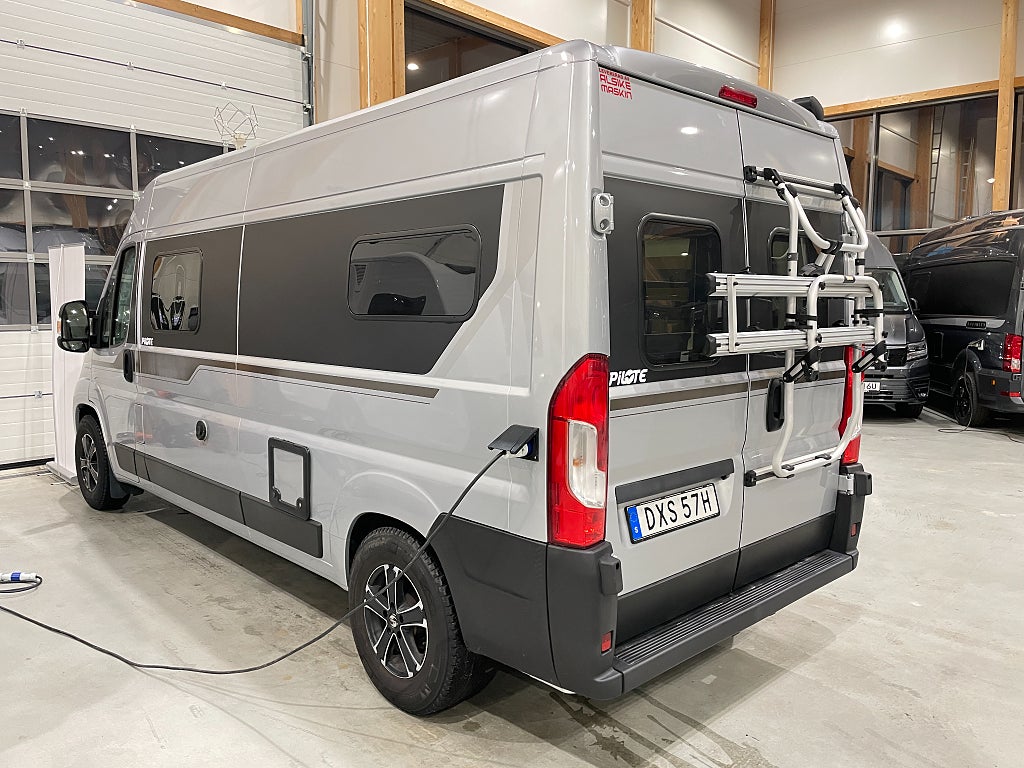 Pilote V 600 G /Solcell/Automat 150hk/Ugn/Under 6m - Pilote