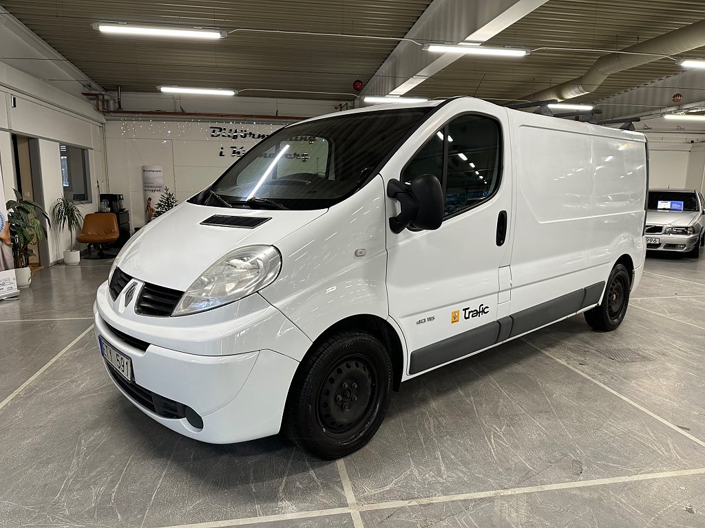 Renault trafic Skåpbil 2.9t 2.0 dCi Navigation Dragkrok