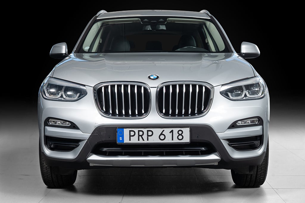 BMW X3 2018 - miniatyr 4
