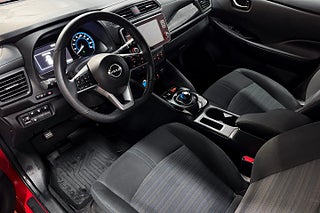 Halvkombi Nissan Leaf 10 av 23