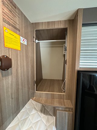 Husbil-halvintegrerad Rapido Van 56 130HK Automat 11 av 19