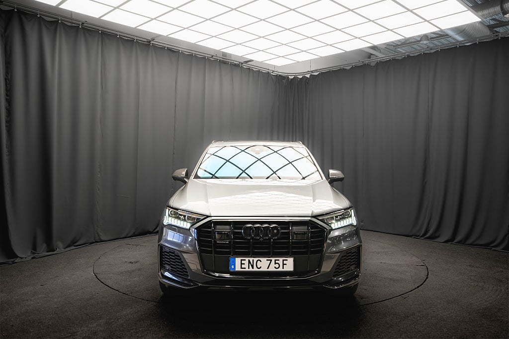 Audi Q7 60 TFSI e Q PANO LUFT B&O 22' MASSAGE DRAG MAX UTR MOMS