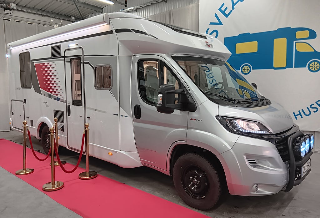 Bürstner BT 736 Solcell AC Golvvärme Cykelställ Backkamera KAM