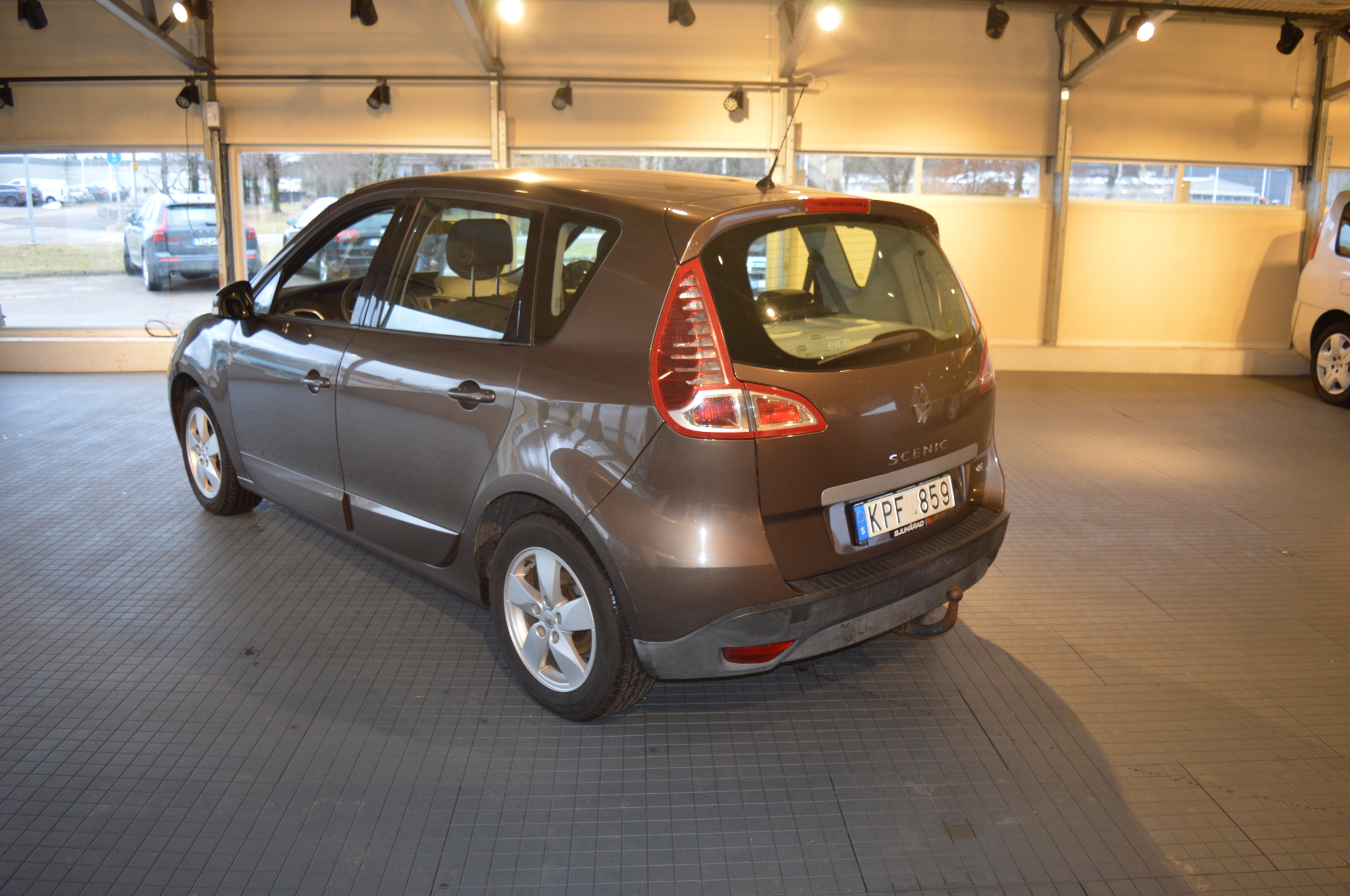 Renault Scenic 1.9 dCi Euro 5 2010, kuva 3/36