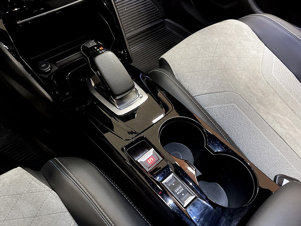 Bild på Peugeot 2008 GT 50kWh 136hk Aut B-KAMERA CARPLAY KEYLESS