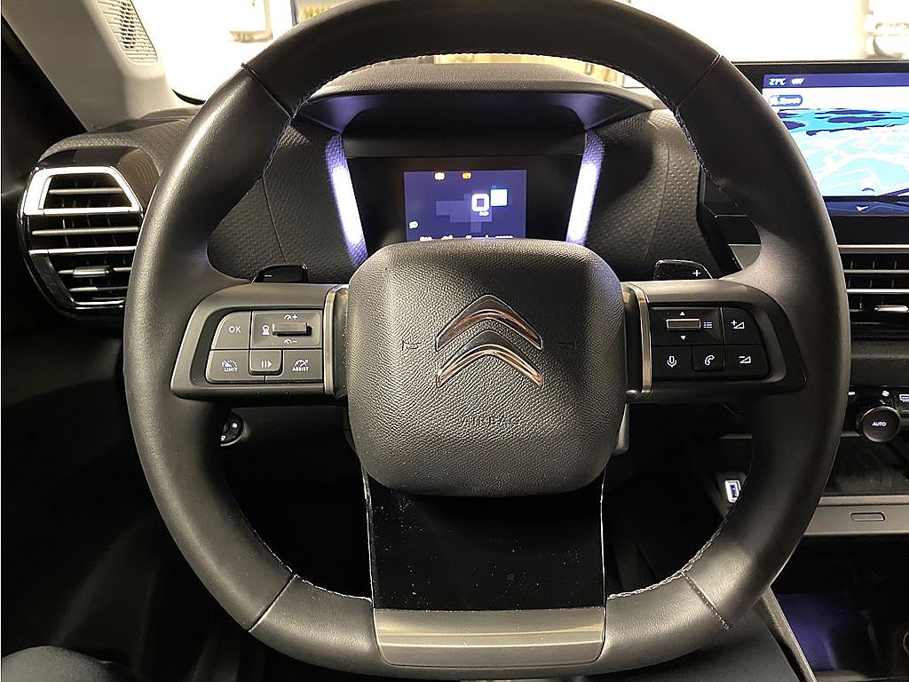 Bild på Citroën C4 Shine 1.2 PT 130hk Aut - 360-KAMERA