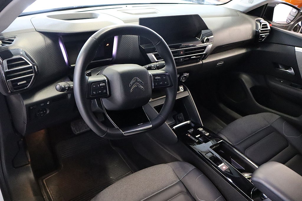 Bild på Citroën C4 Shine 1.2 PT 130hk Aut - B-KAMERA, CARPLAY, NAV