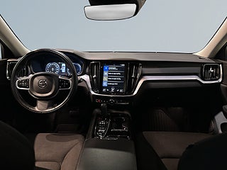 Volvo V60 T6 Twin Engine AWD Drag Rattvärme CarPlay S/V-hjul – bild 8