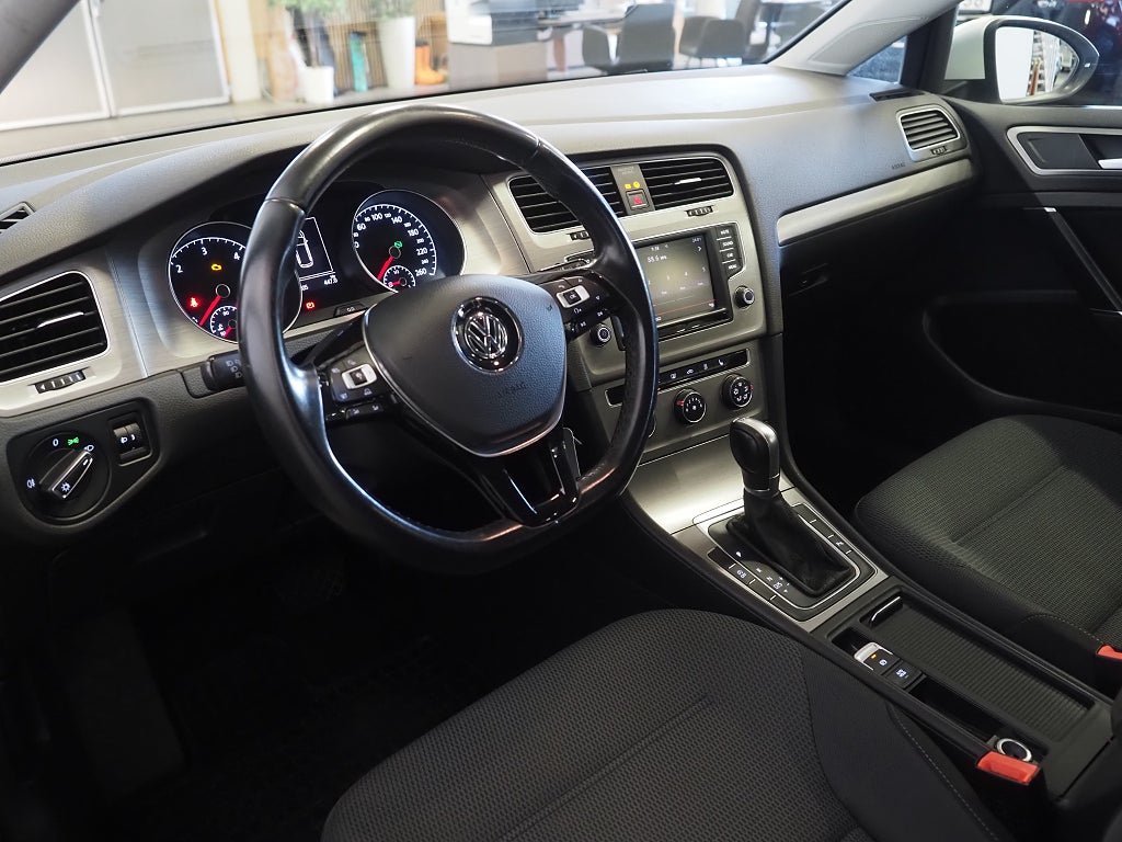 Volkswagen Golf Sportscombi 1.6 TDI| Backkamera | P-Sen | Drag | 2016