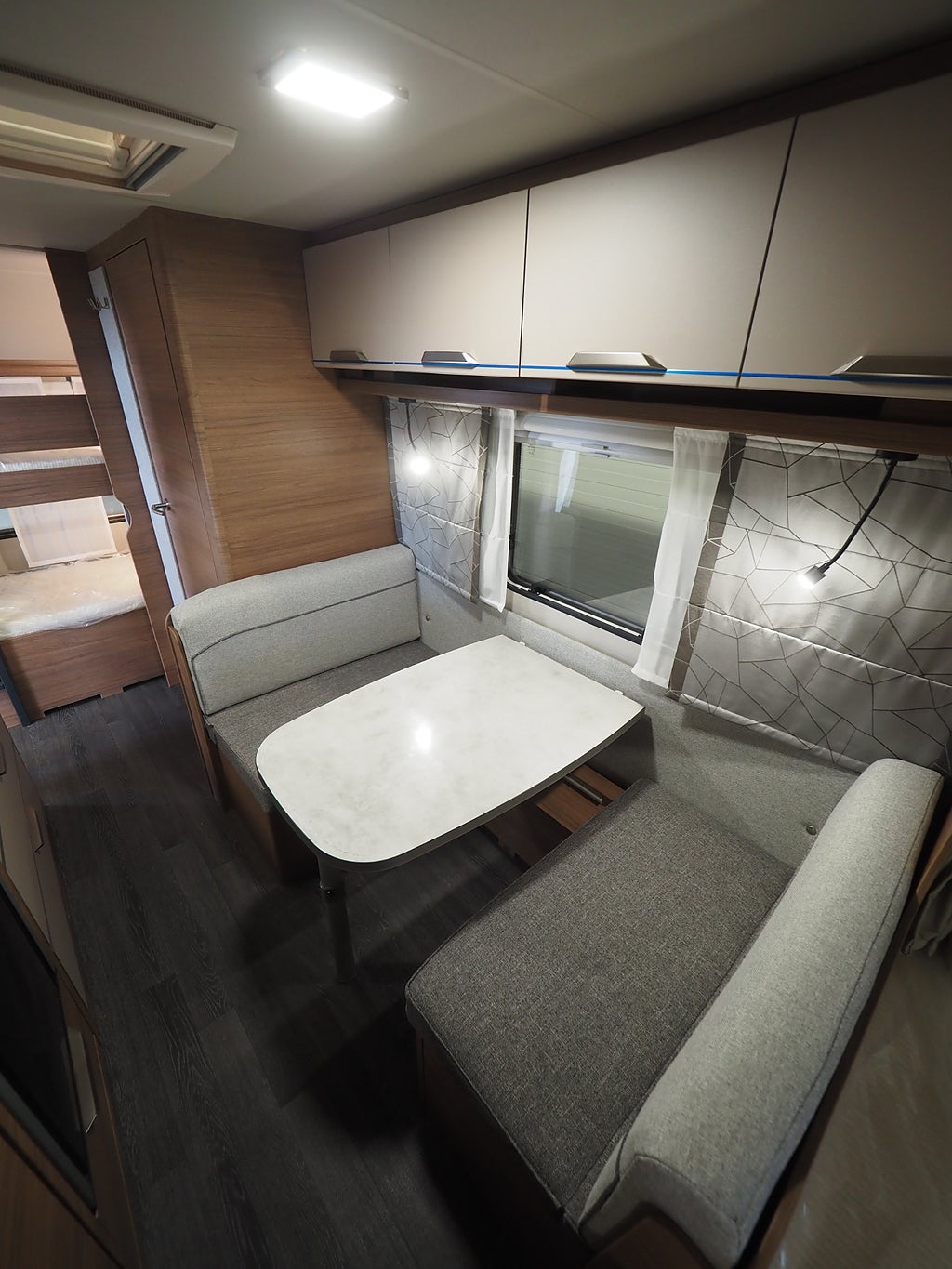 Knaus Sport 500 QDK Design Paket I Golvvärme