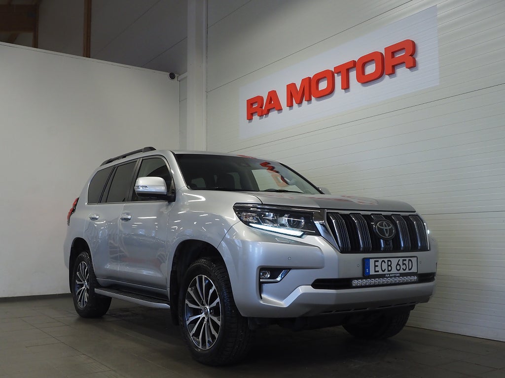 Toyota Land Cruiser 2.8 D-4D 4WD 177hk Premium Drag Skinn D-Värm 360° N 2020