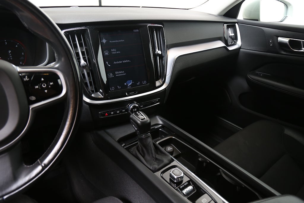 Volvo V60 Cross Country D4 190hk Adv SE ll AWD Navi Kamera Värmare Dra 2019