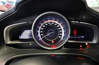 Halvkombi Mazda 3 18 av 21