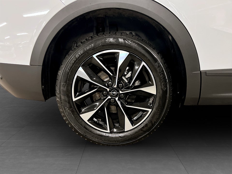 Bild på Opel Grandland GS Hybrid 136hk - DEMO